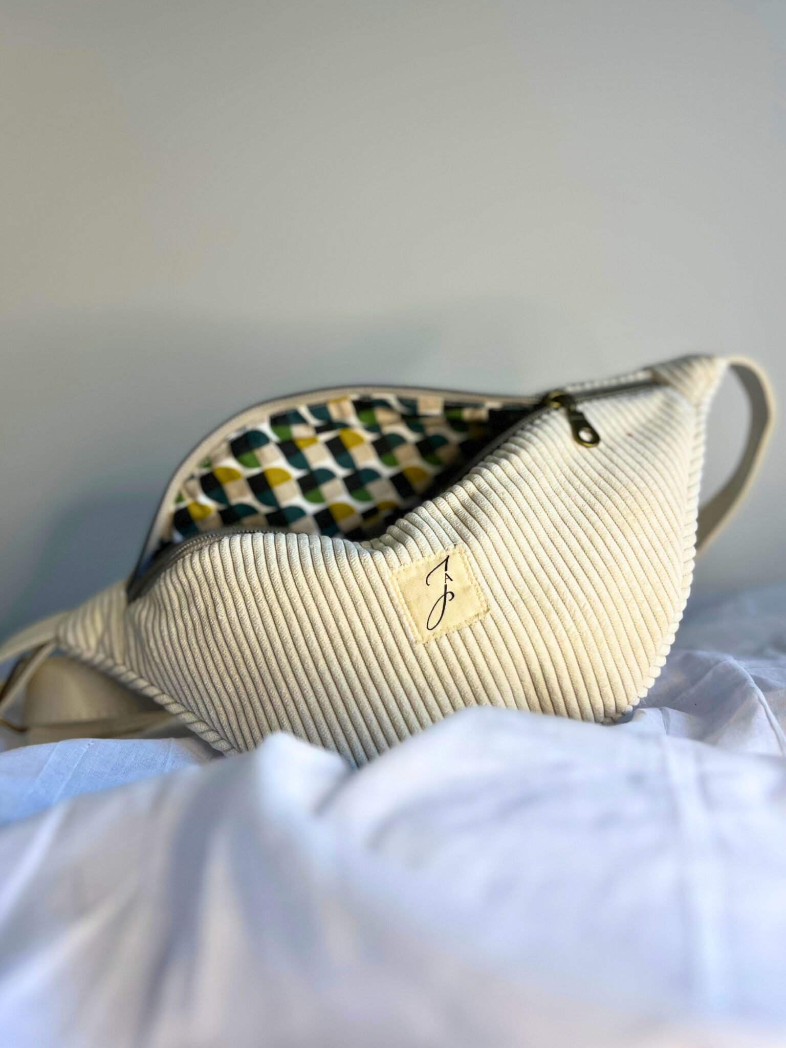 a136a89a-7cc4-4141-bf08-a5e7f95aa50c