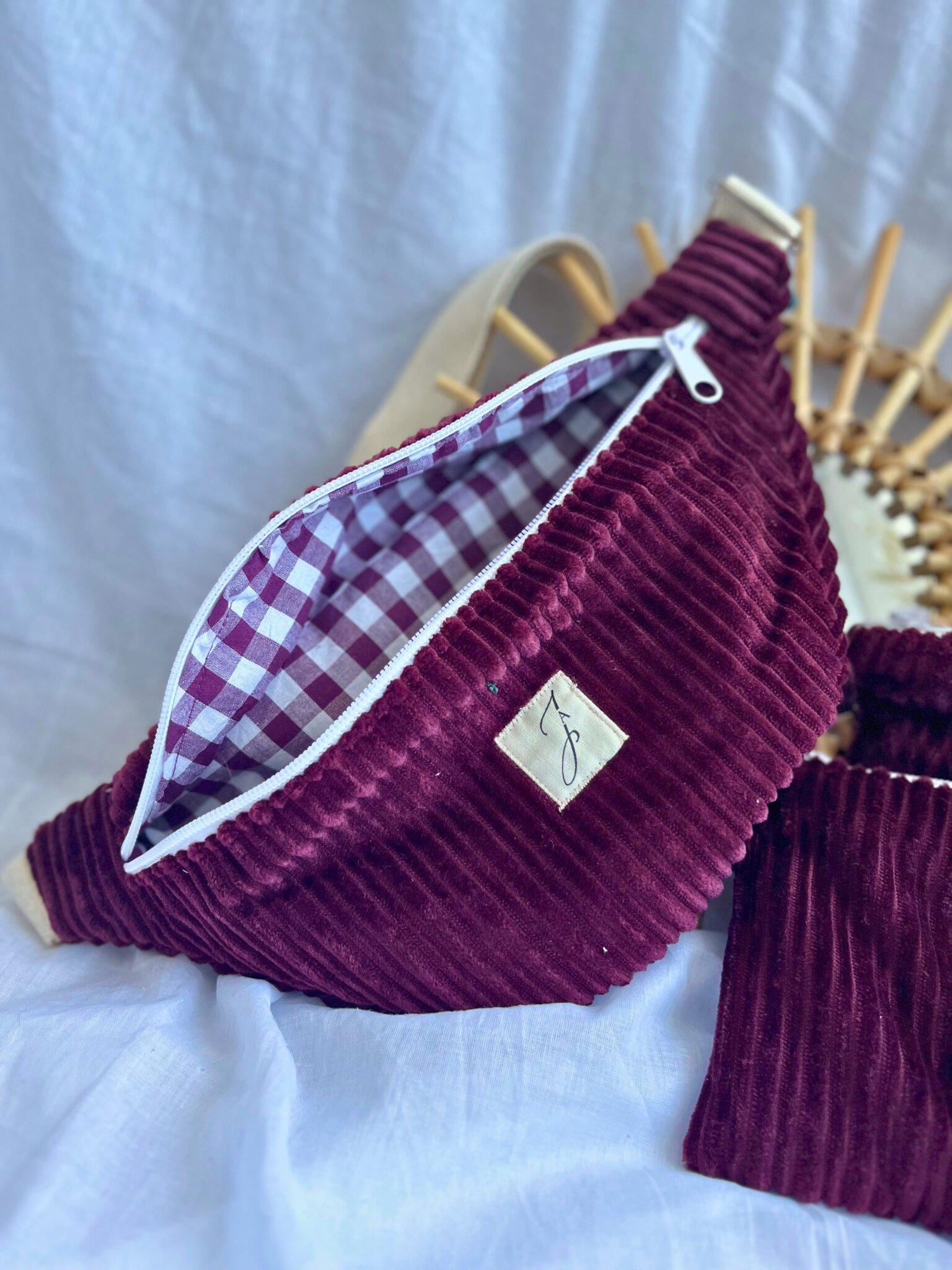 Banane velour aubergine